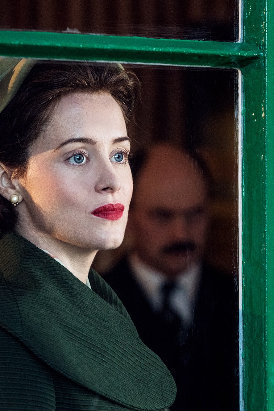 Claire Foy The Crown Actress Wallpapers