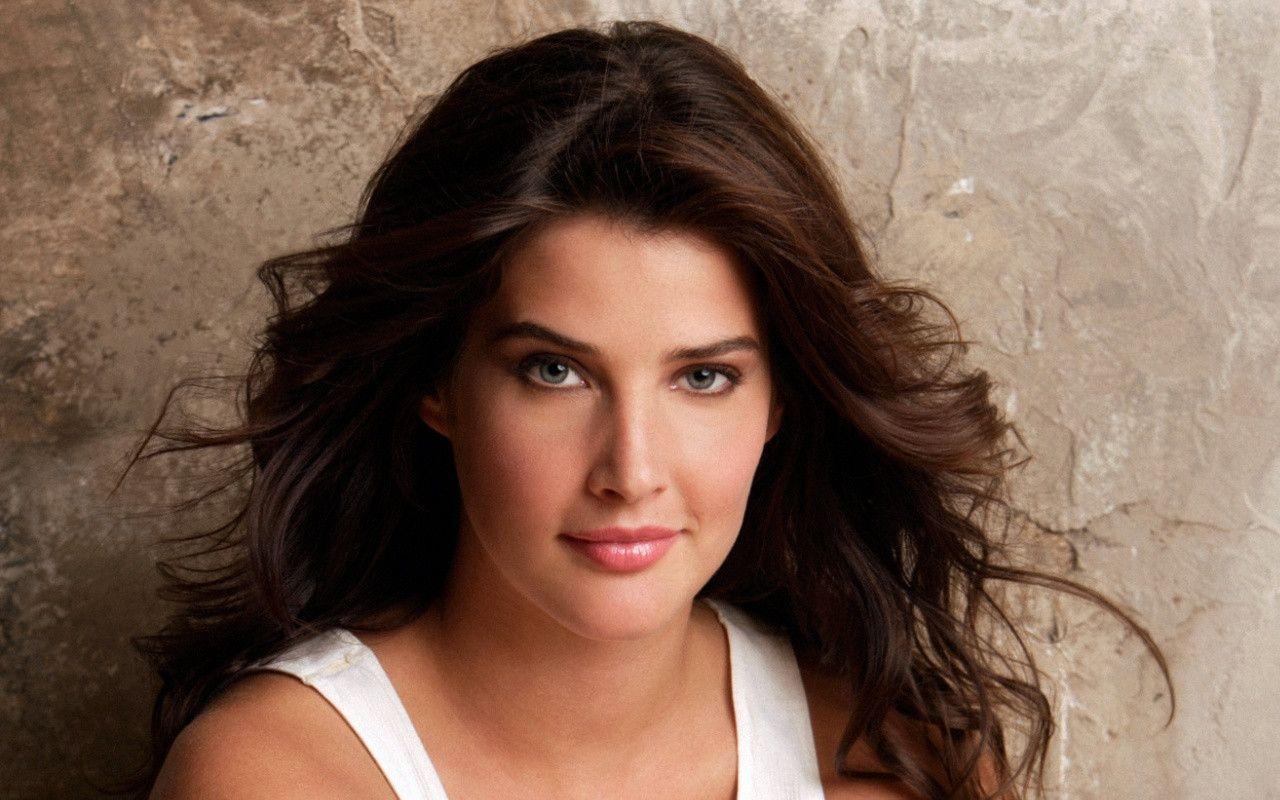 Cobie Smulders Portrait Wallpapers