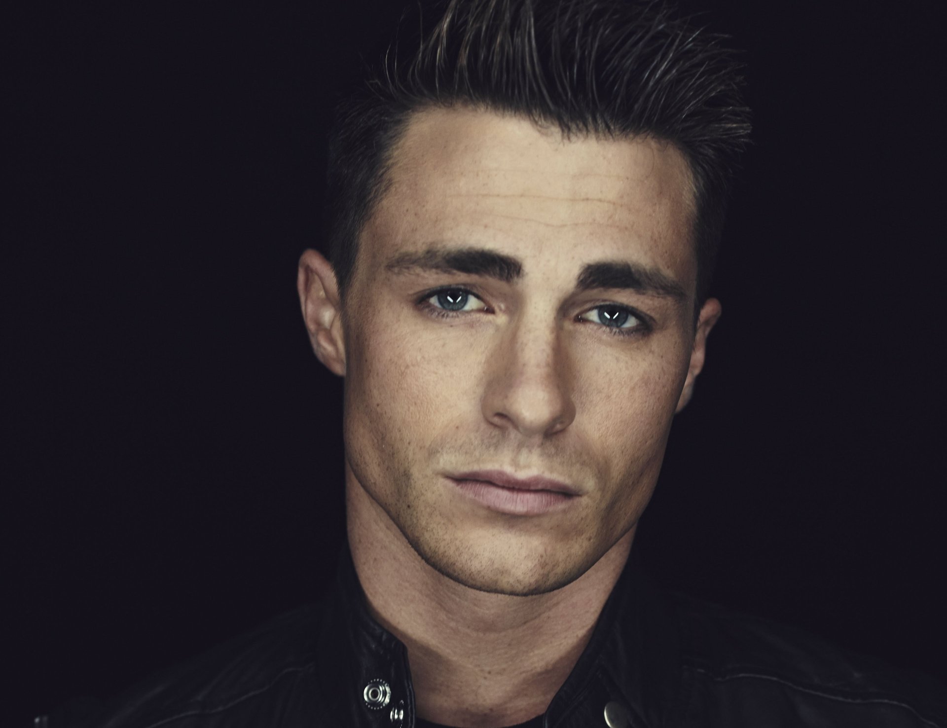 Colton Haynes Wallpapers