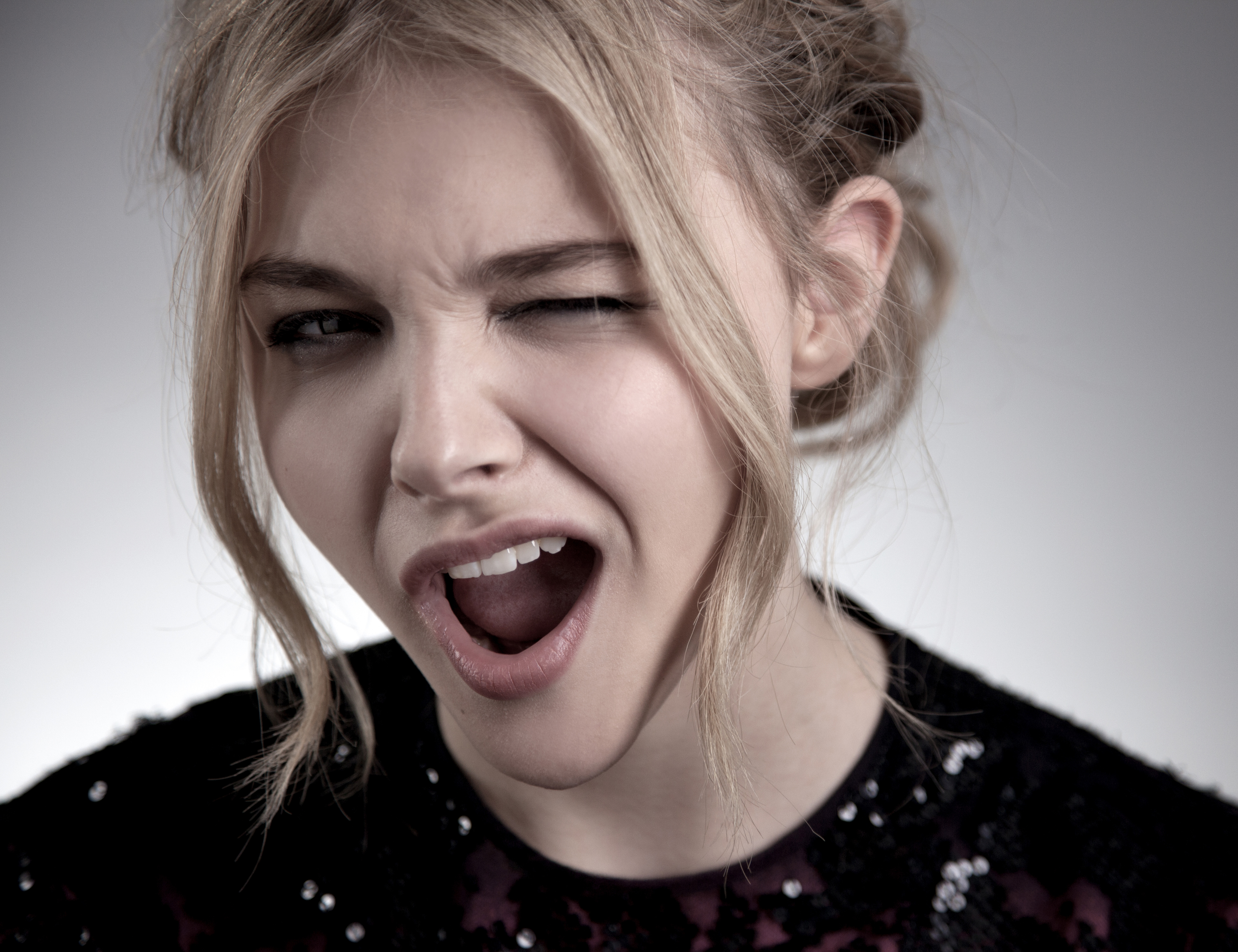 Cute Chloe Grace Moretz Wallpapers