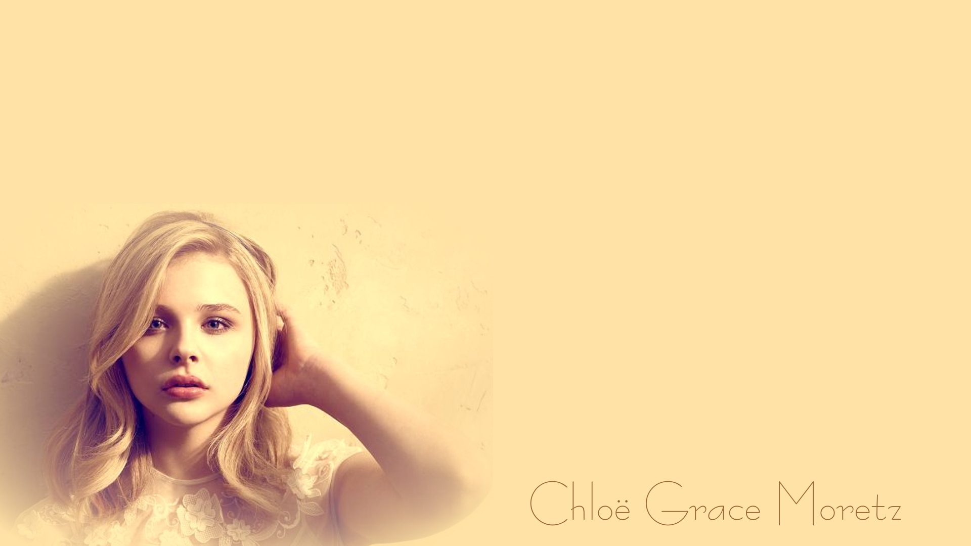 Cute Chloe Grace Moretz Wallpapers