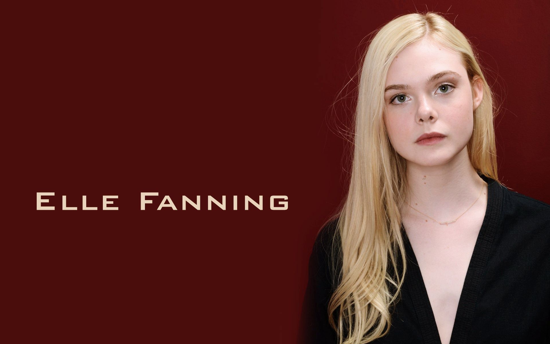 Cute Elle Fanning Wallpapers