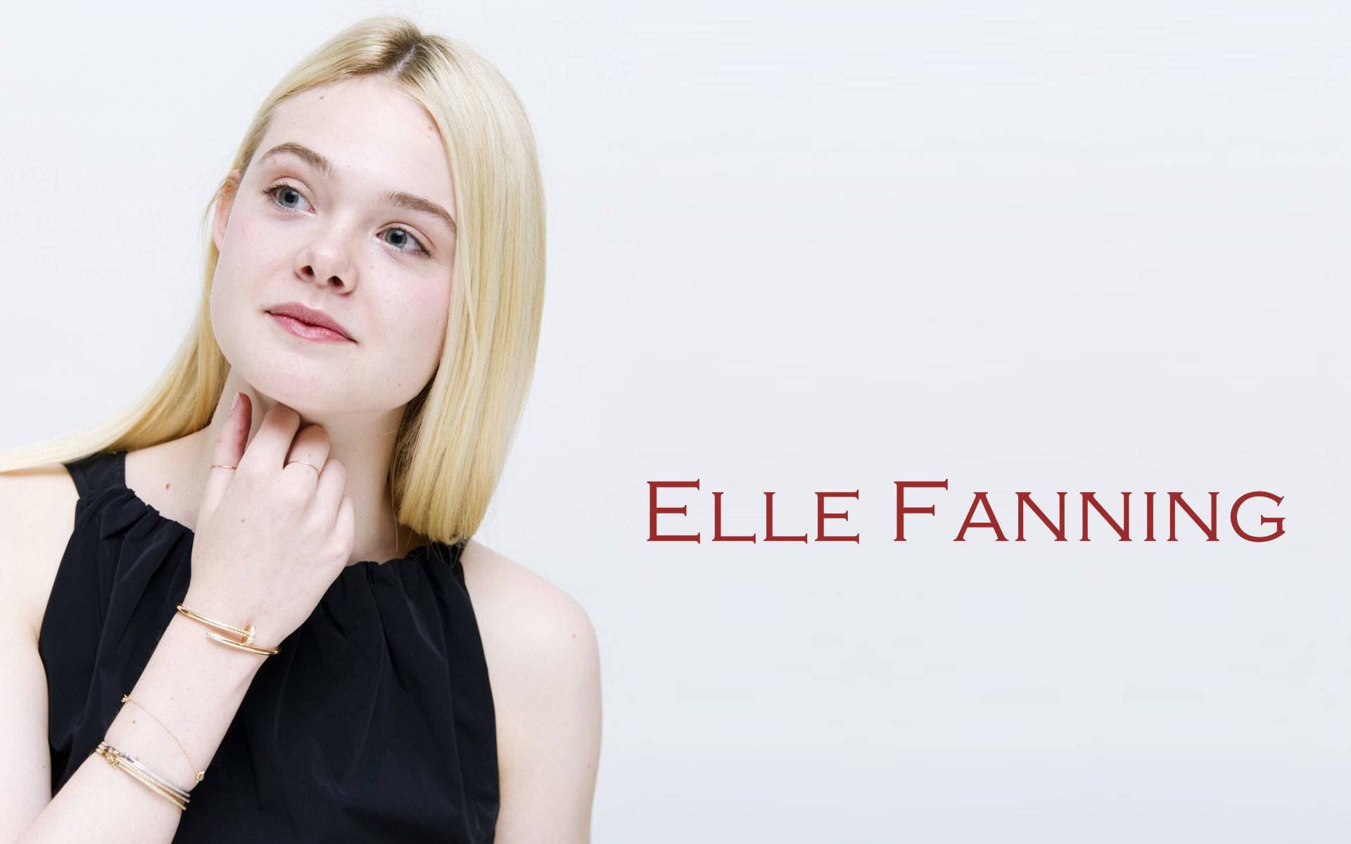 Cute Elle Fanning Wallpapers