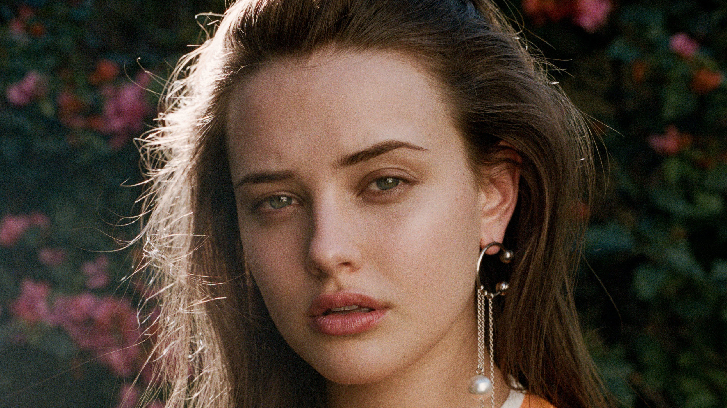 Cute Katherine Langford 2018 Wallpapers