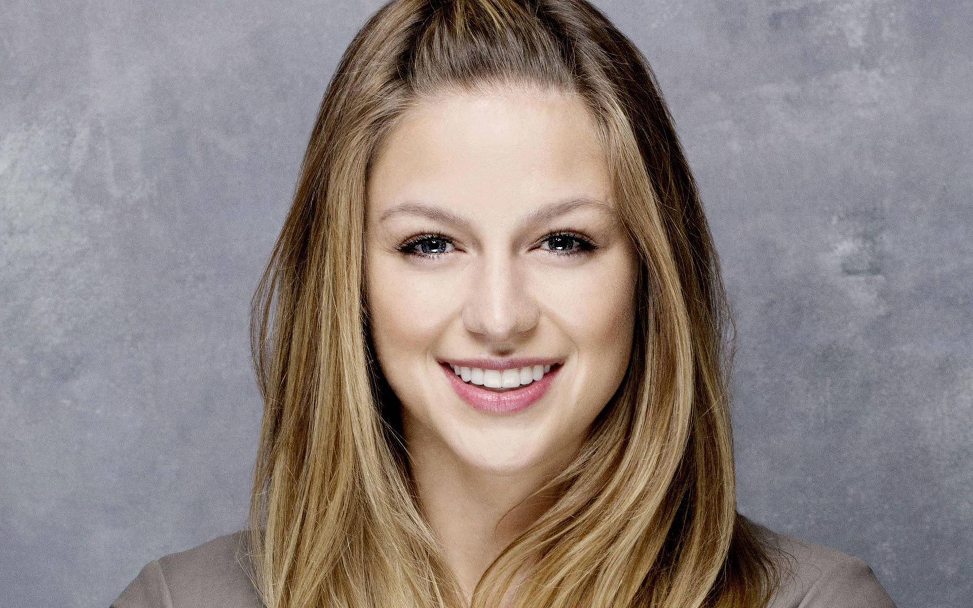 Cute Melissa Benoist Portrait Wallpapers