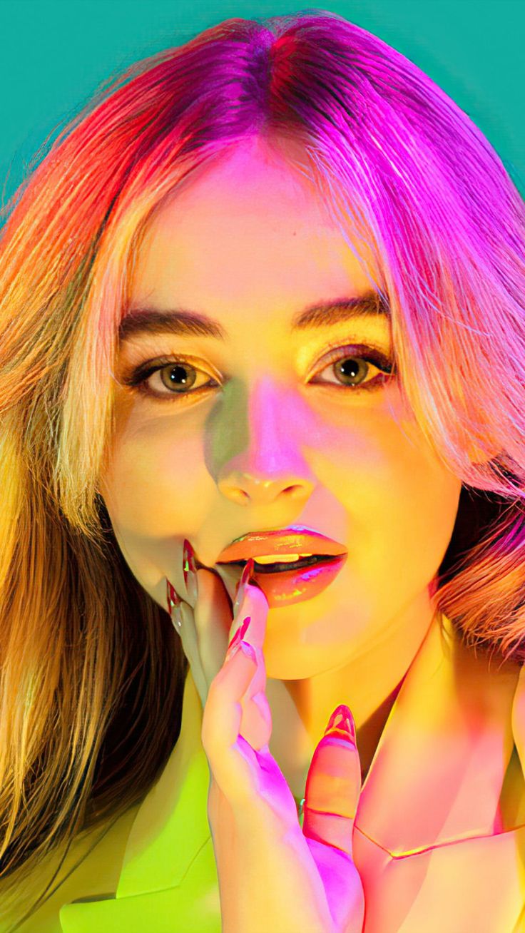 Cute Sabrina Carpenter 2017 Wallpapers