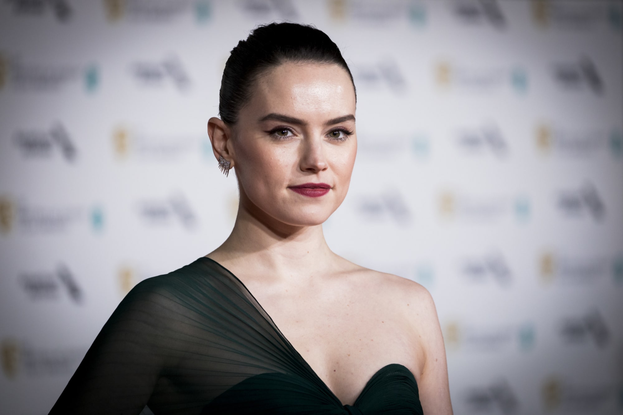 Daisy Ridley 2020 Actress Wallpapers