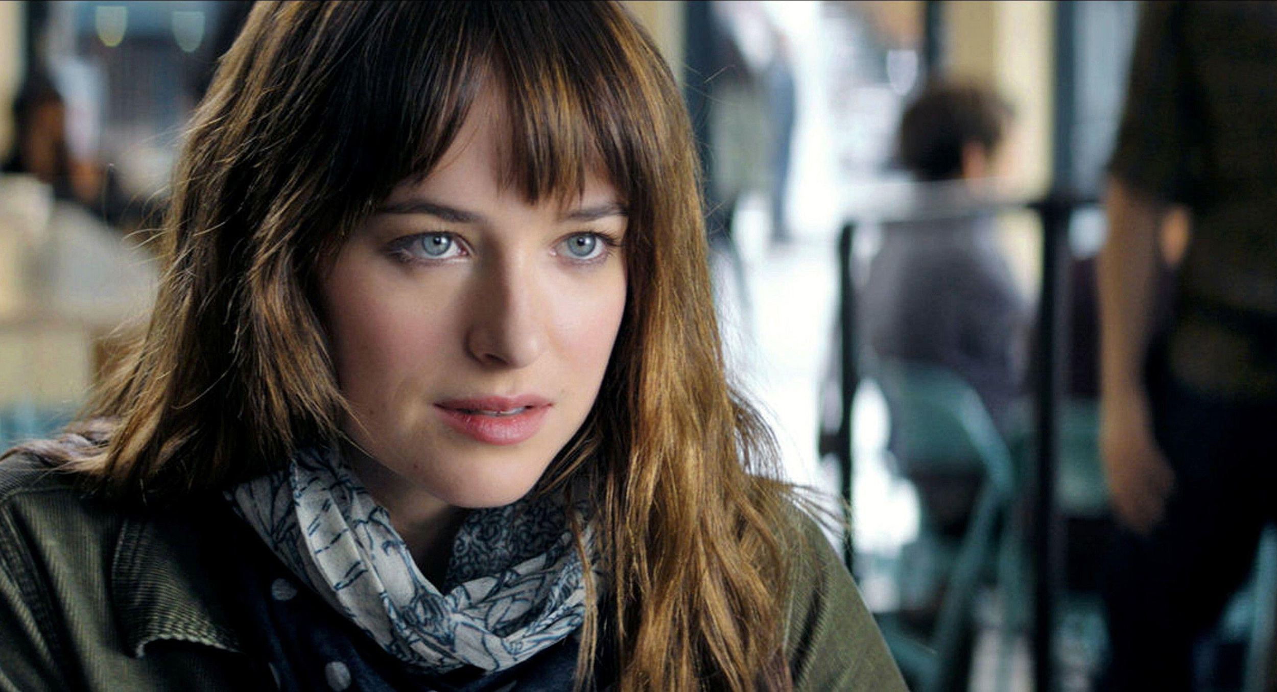 Dakota Johnson Beautiful Face Wallpapers