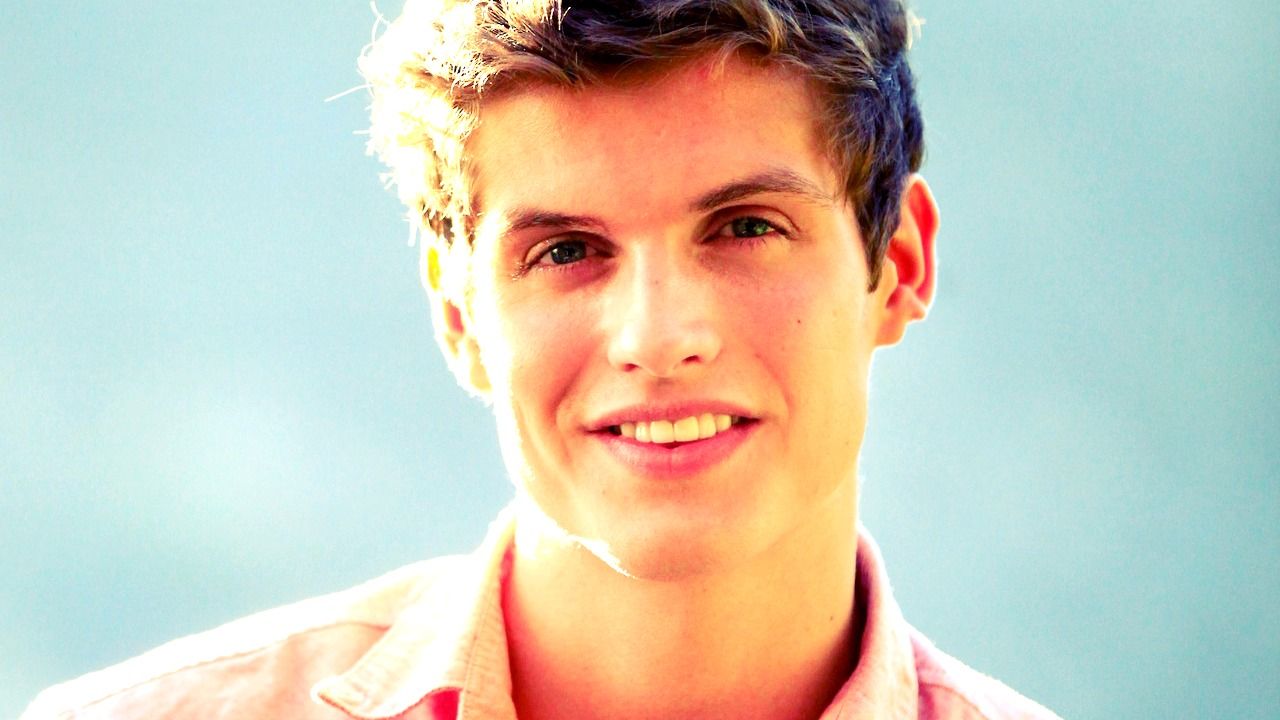 Daniel Sharman Wallpapers