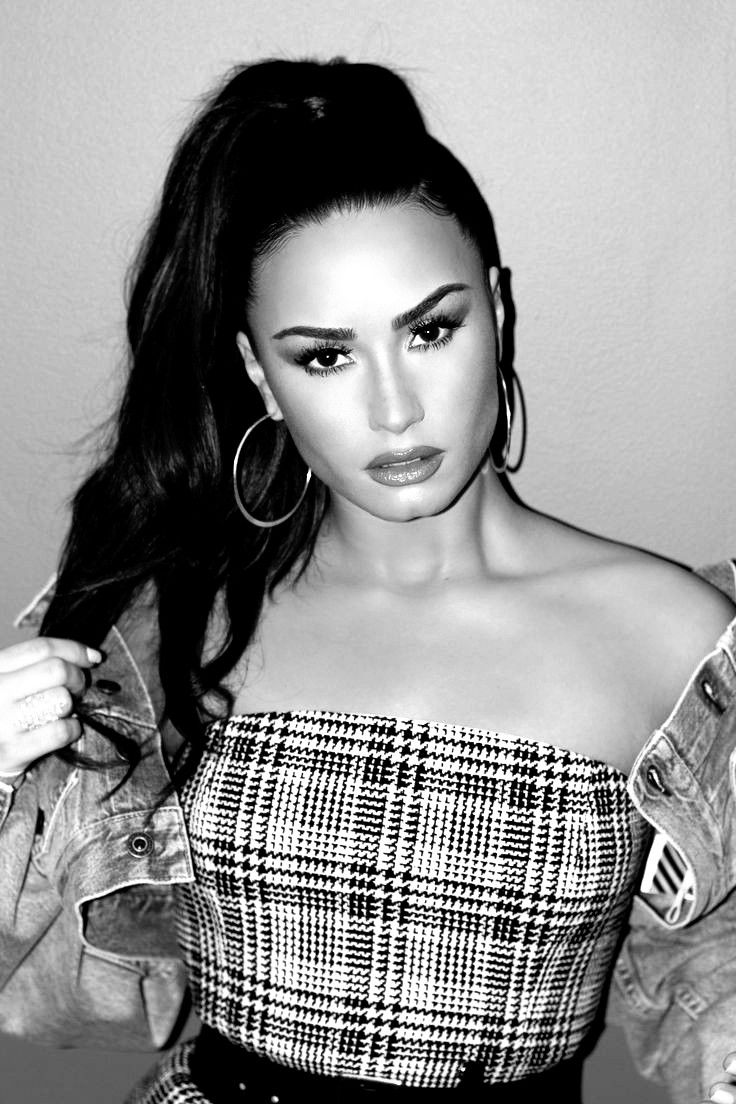 Demi Lovato Monochrome Wallpapers