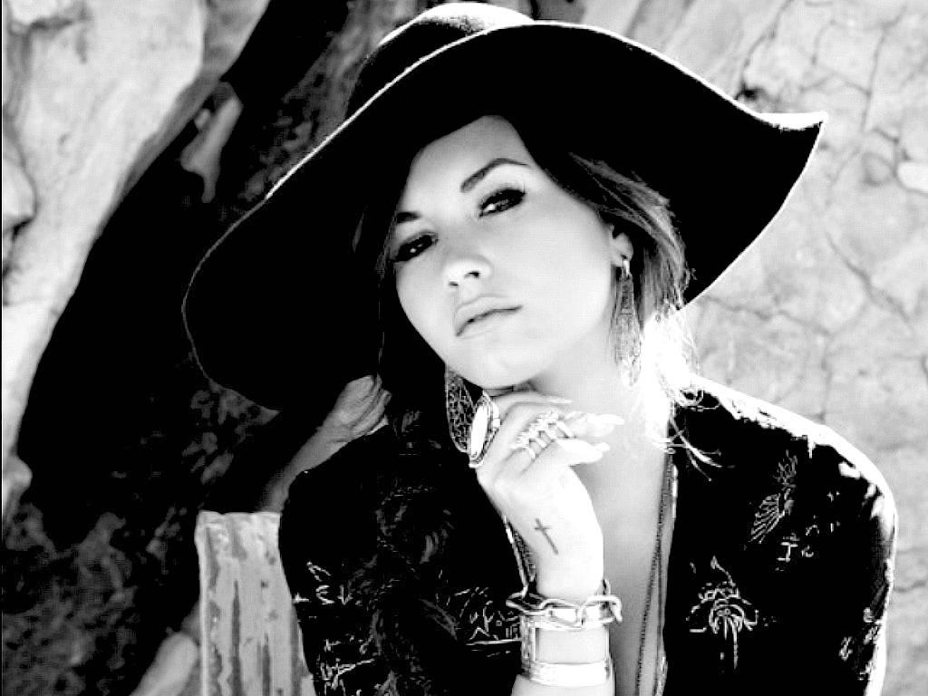 Demi Lovato Monochrome Wallpapers