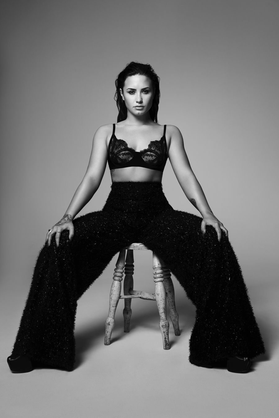 Demi Lovato Tell Me You Love Me Song Monochrome Shoot Wallpapers