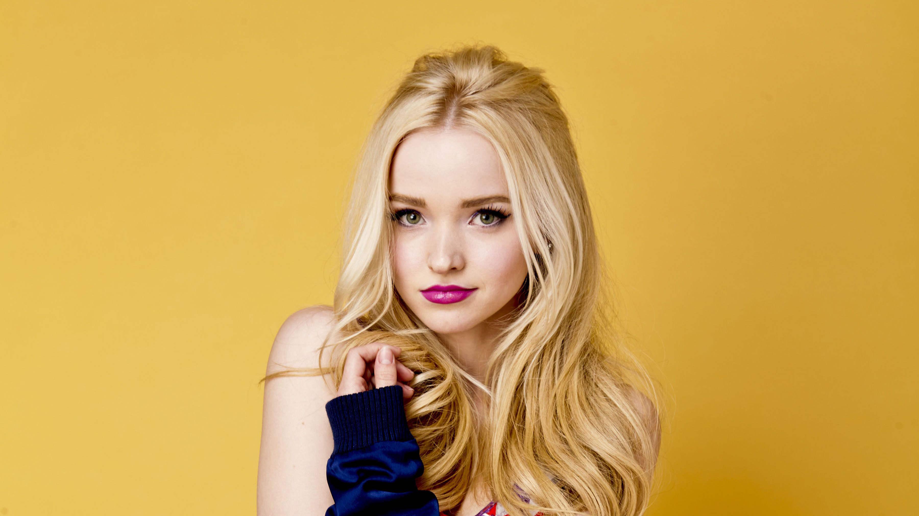 Dove Cameron New Wallpapers