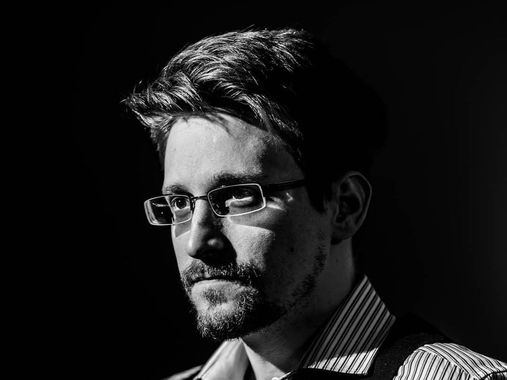 Edward Snowden Wallpapers