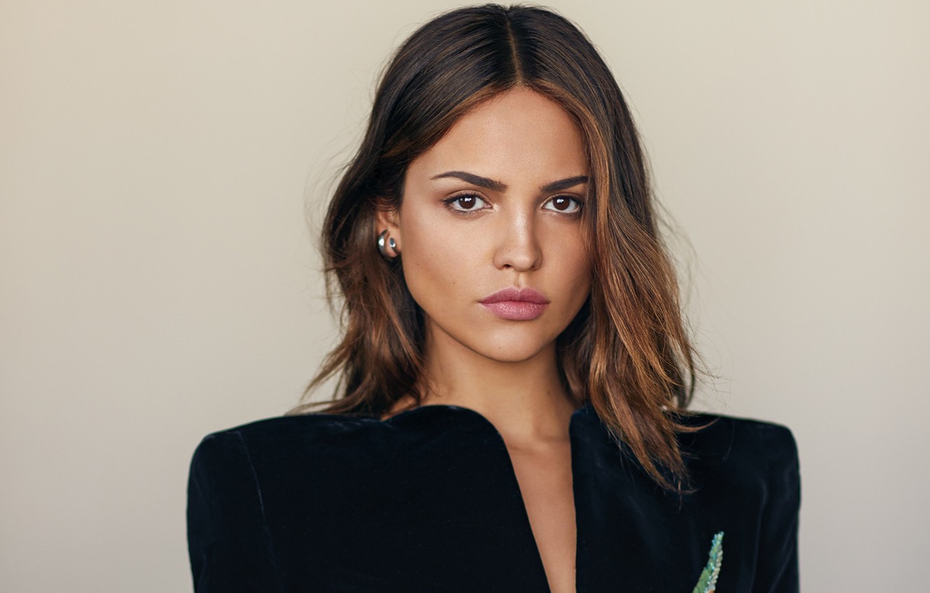 Eiza Gonzalez New Wallpapers