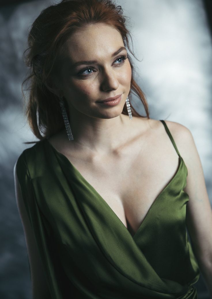 Eleanor Tomlinson 2018 Wallpapers