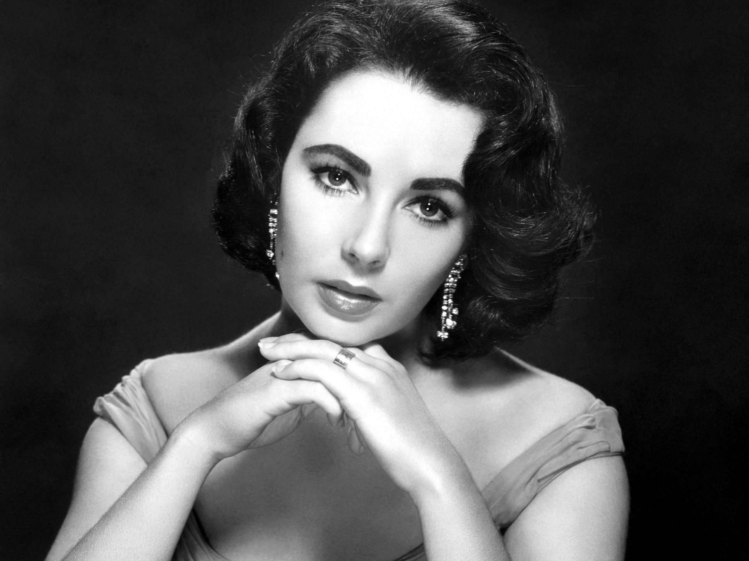 Elizabeth Taylor Wallpapers