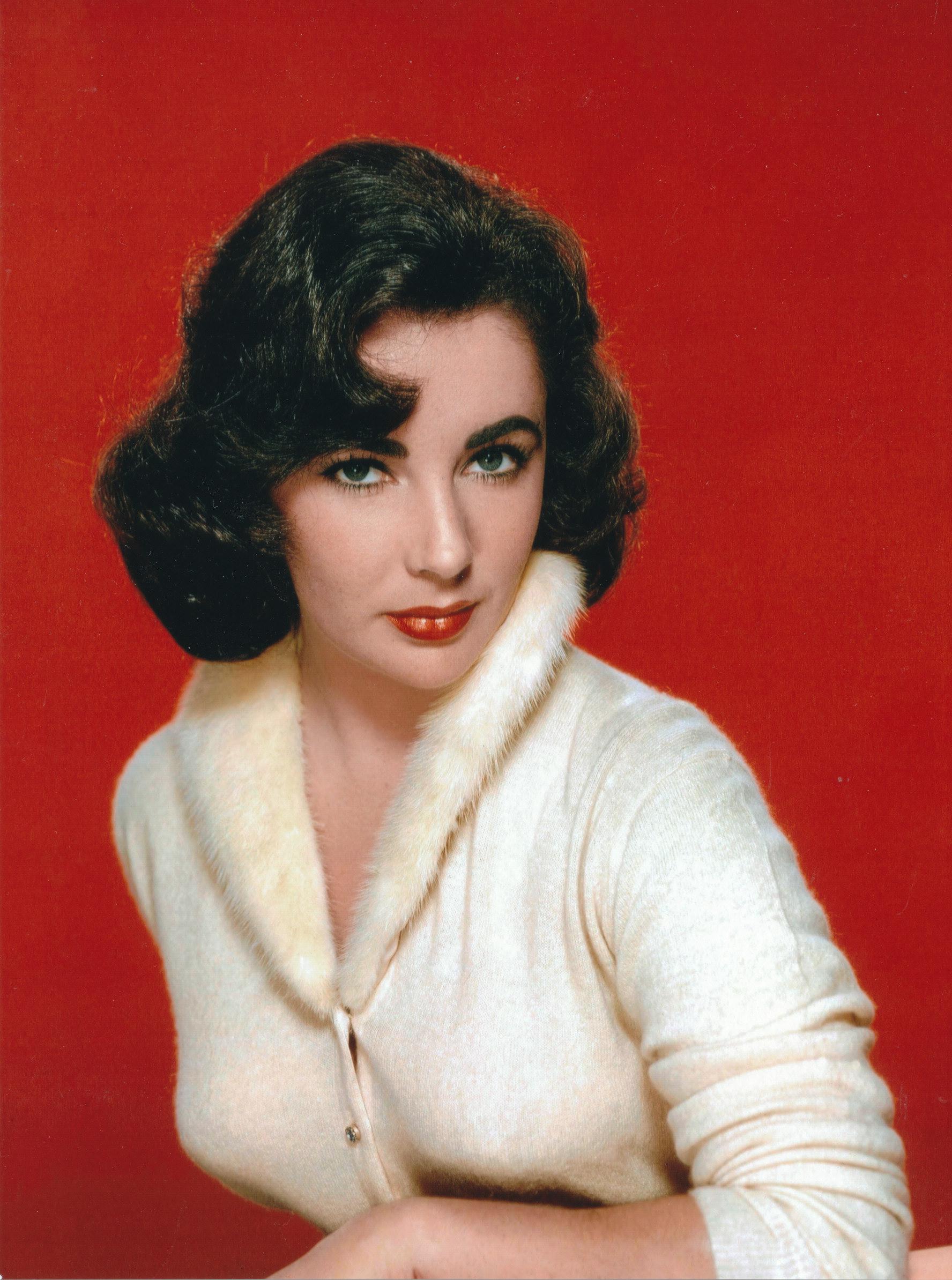 Elizabeth Taylor Wallpapers