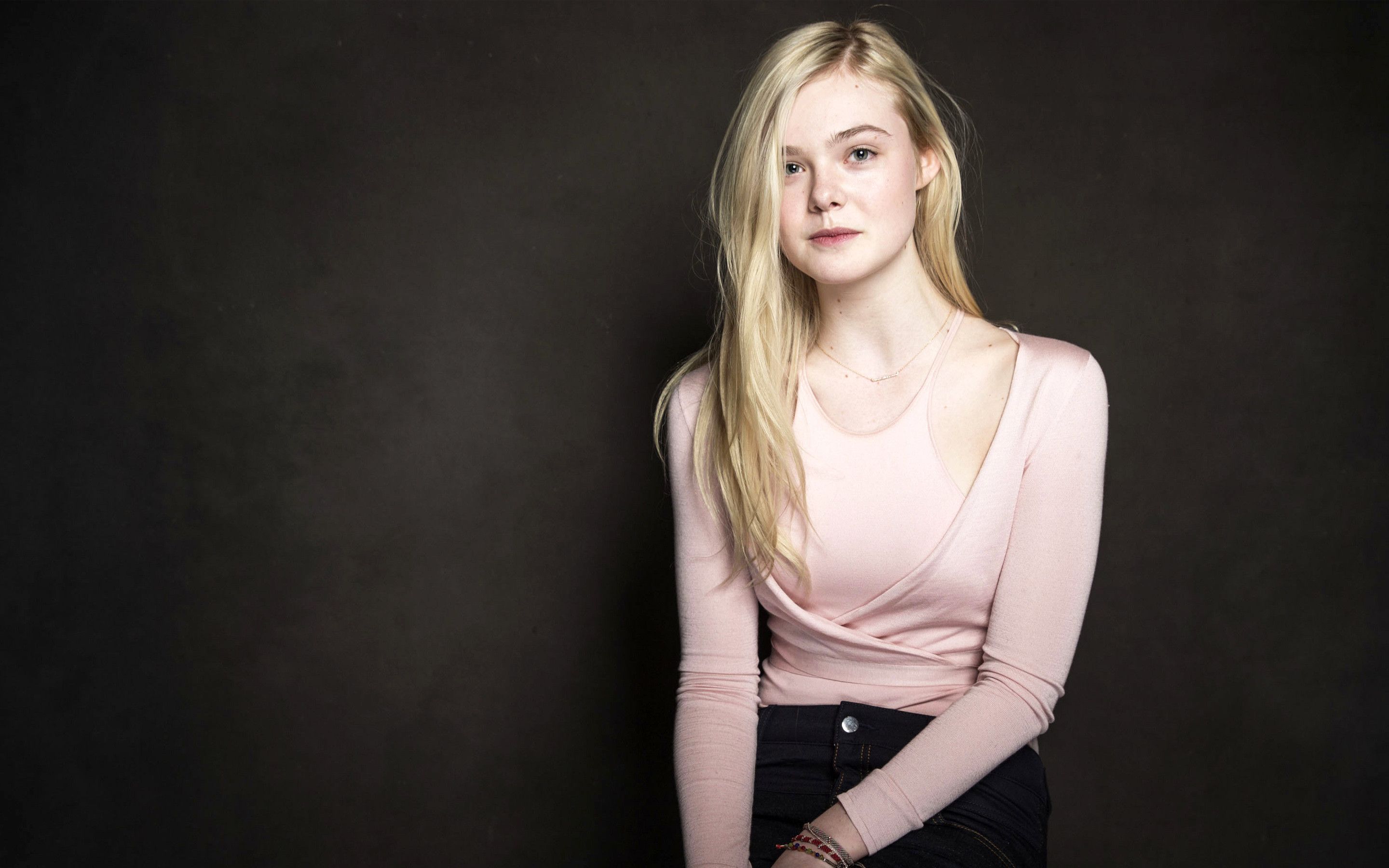 Elle Fanning Wallpapers