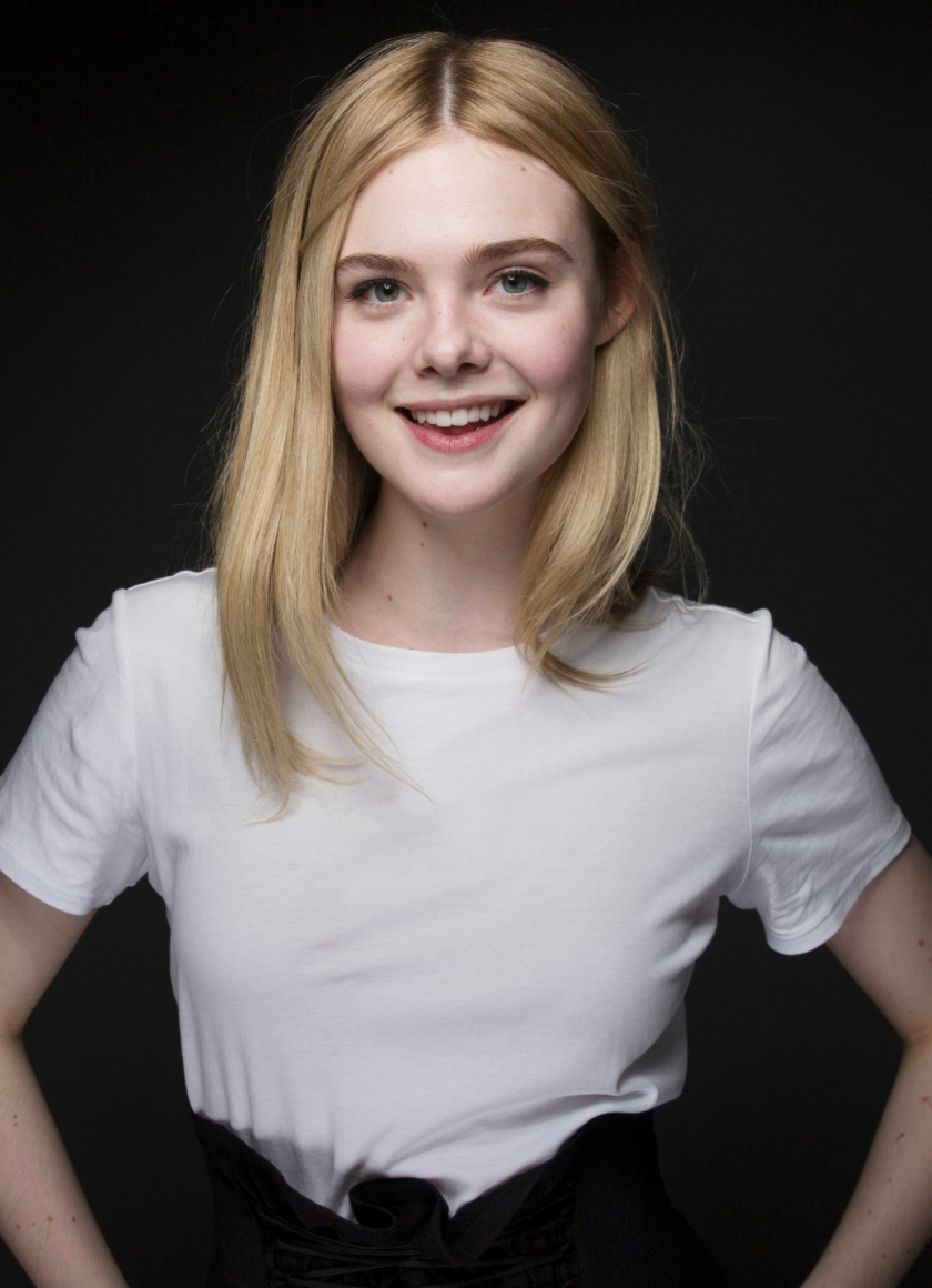 Elle Fanning Laughing Wallpapers