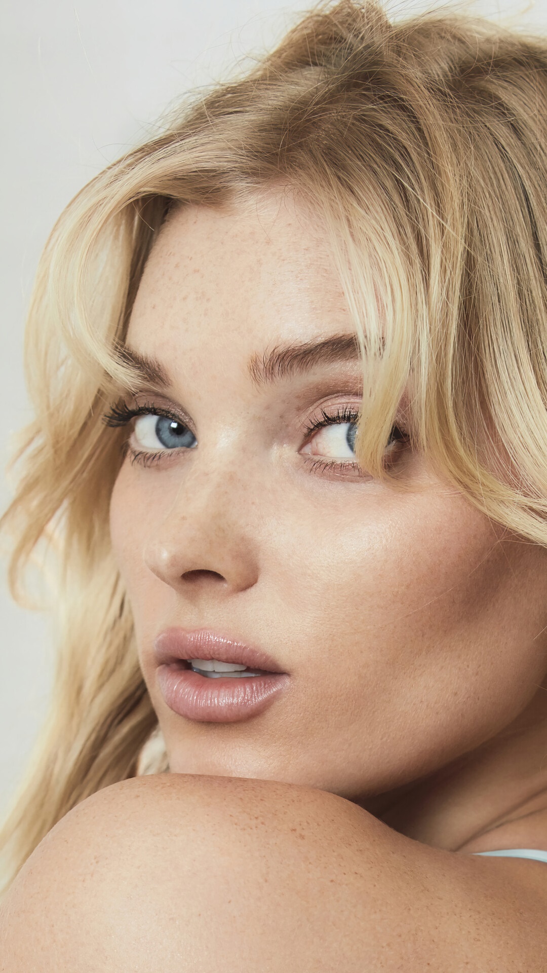 Elsa Hosk 4k Model Wallpapers