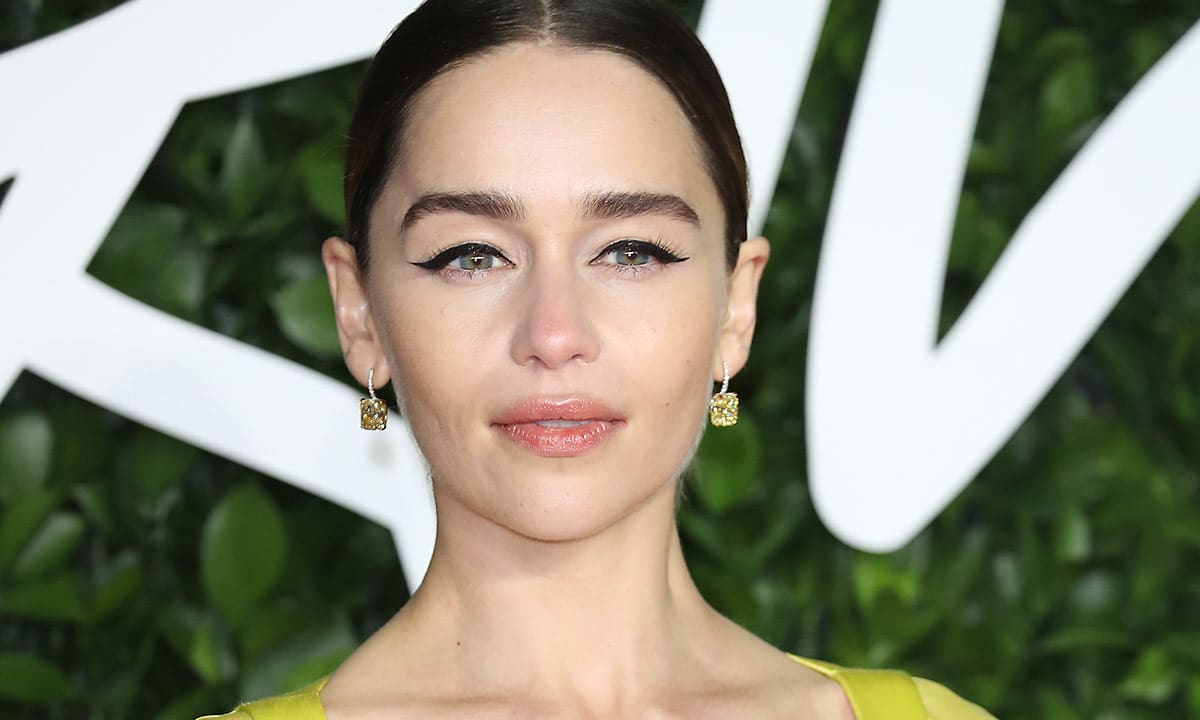 Emilia Clarke Beautiful Eyes Wallpapers