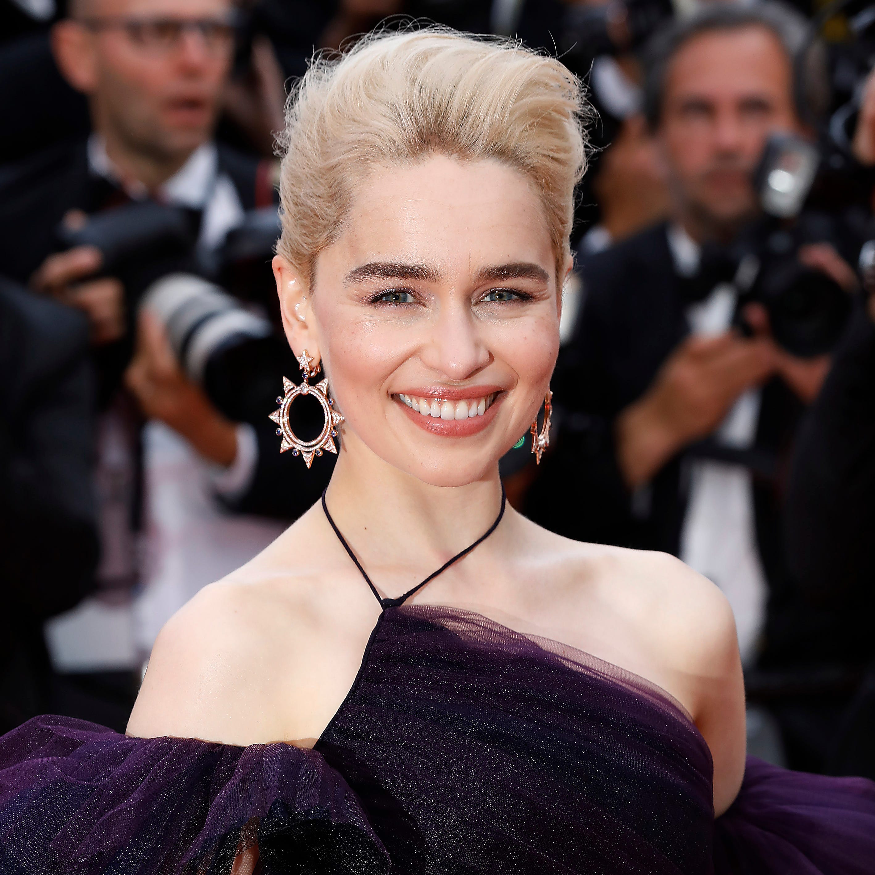 Emilia Clarke Brunette Look 2019 Wallpapers