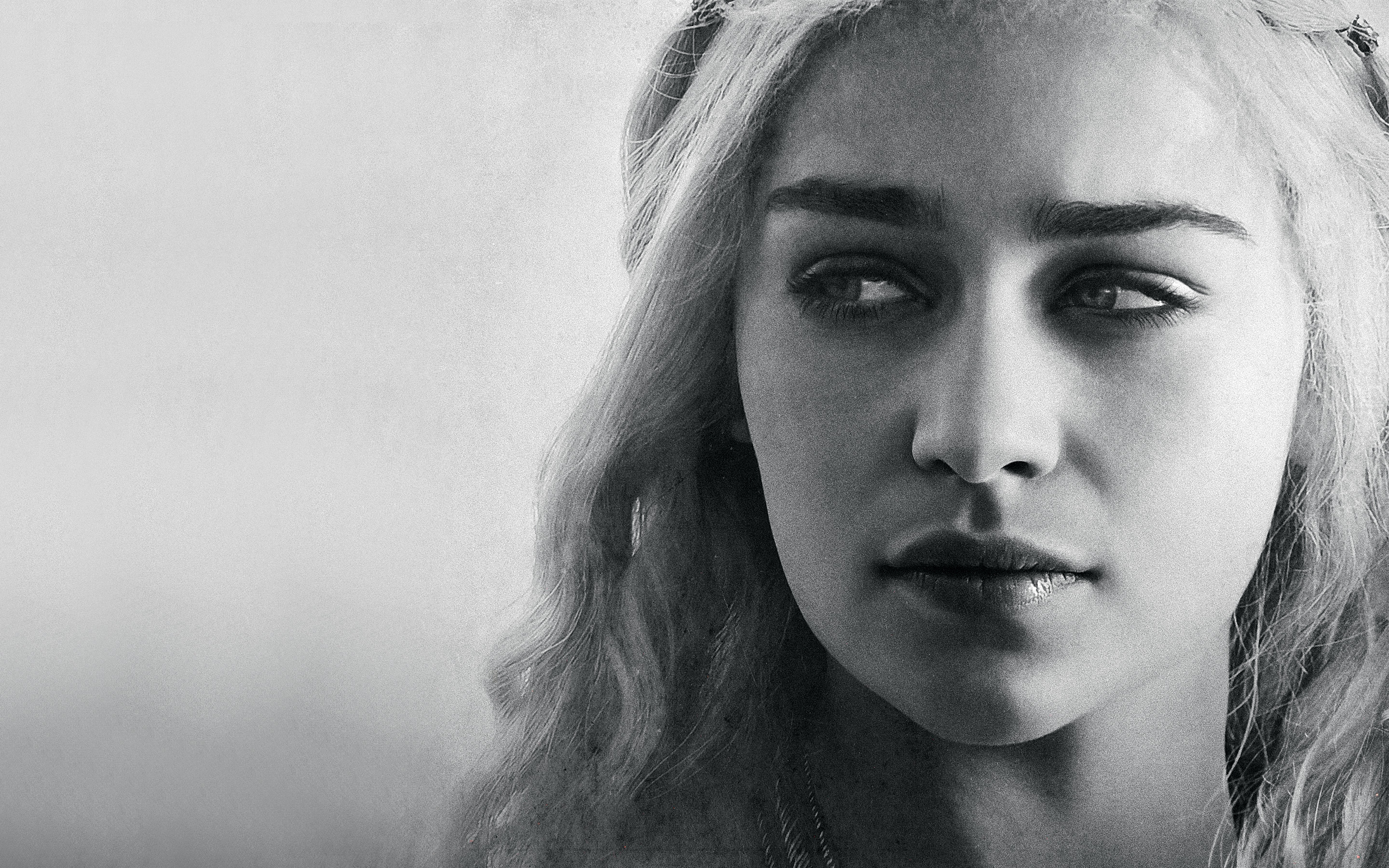 Emilia Clarke Wonderland Wallpapers