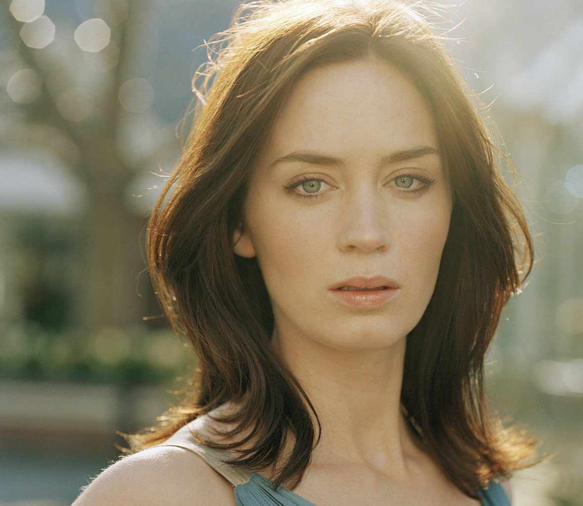 Emily Blunt New Wallpapers