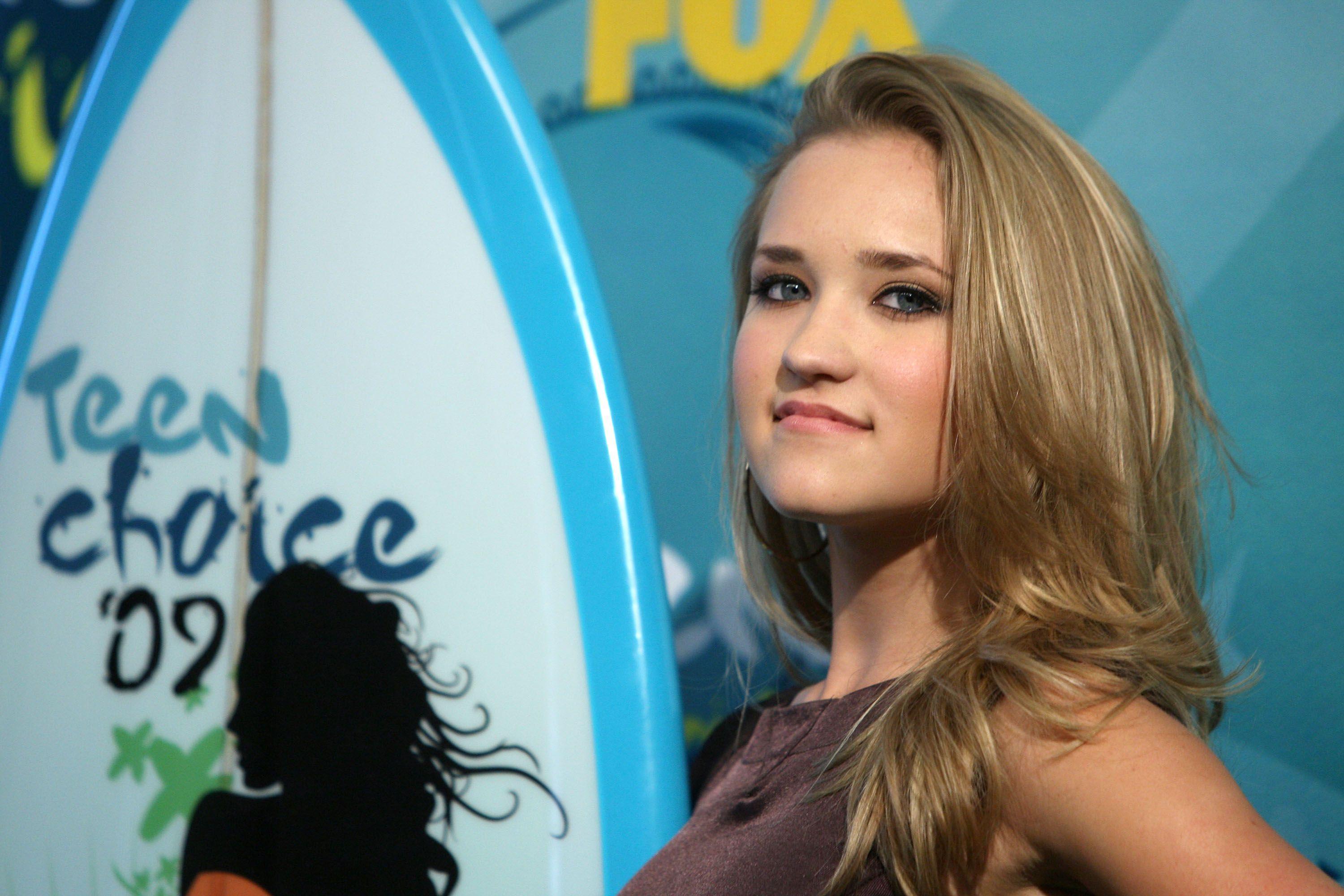 Emily Osment Wallpapers