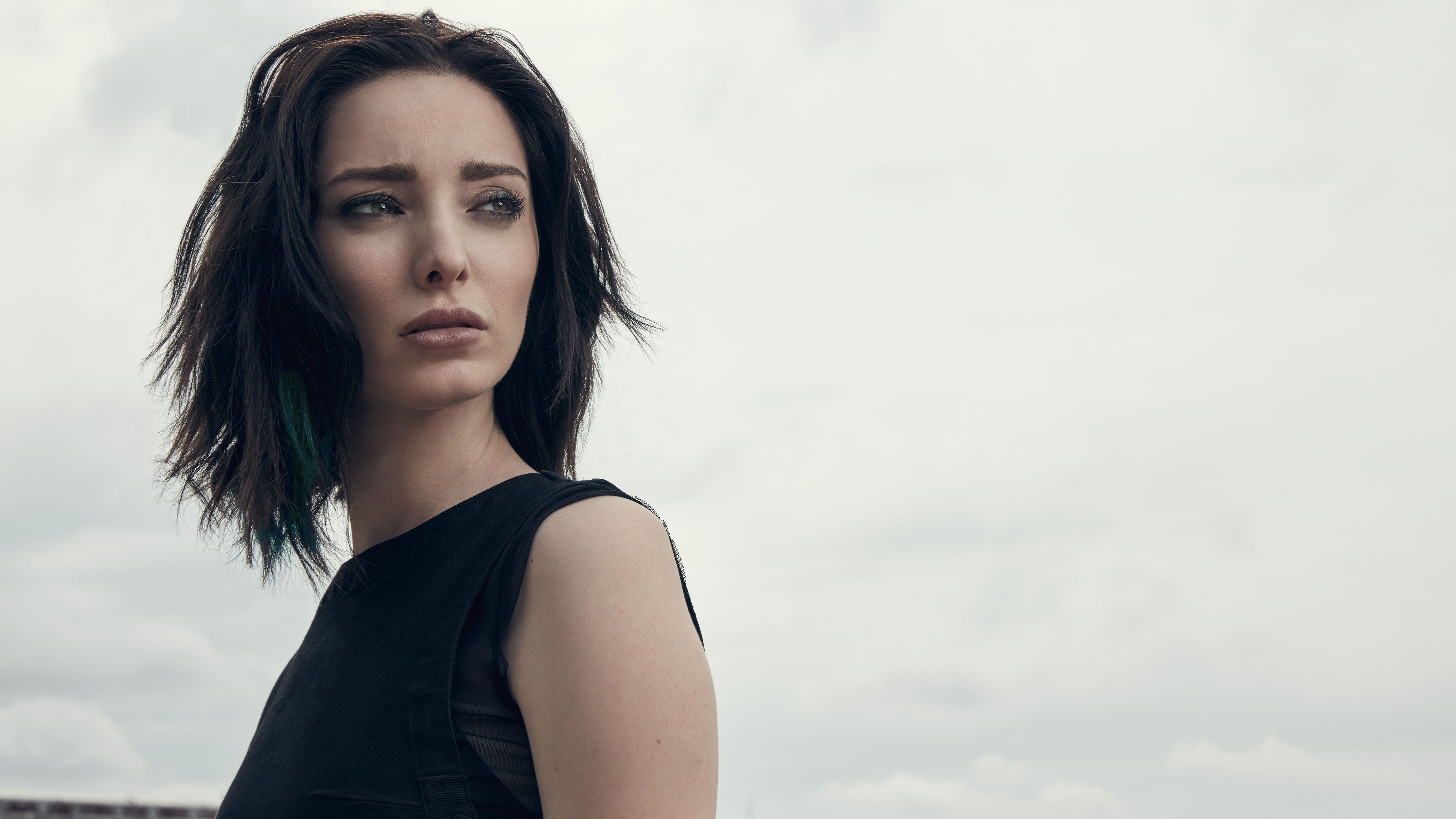 Emma Dumont Portrait Wallpapers