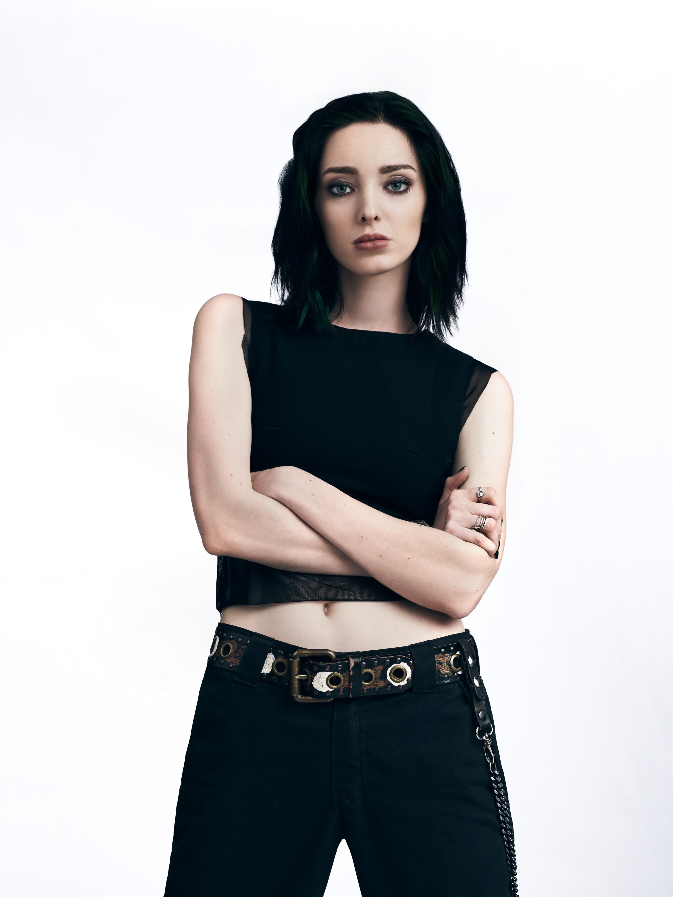 Emma Dumont The Gifted TV Show Actress Wallpapers