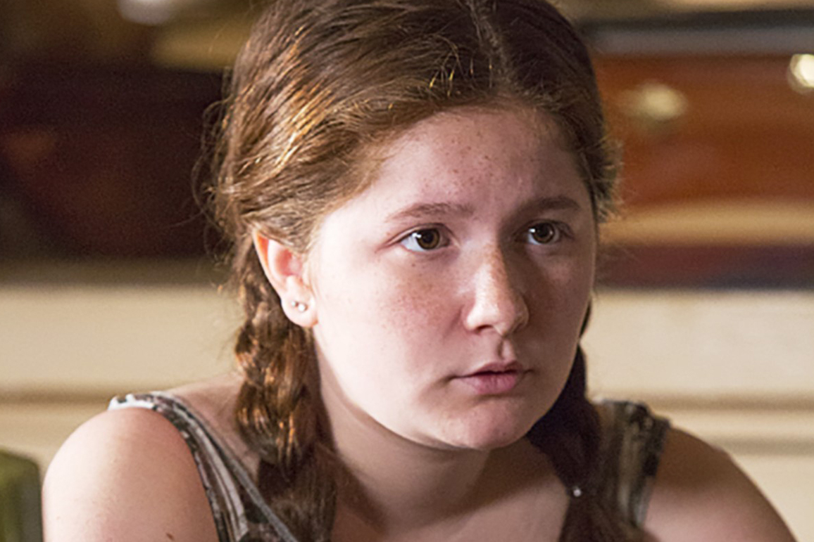 Emma Kenney Shameless Actress Wallpapers