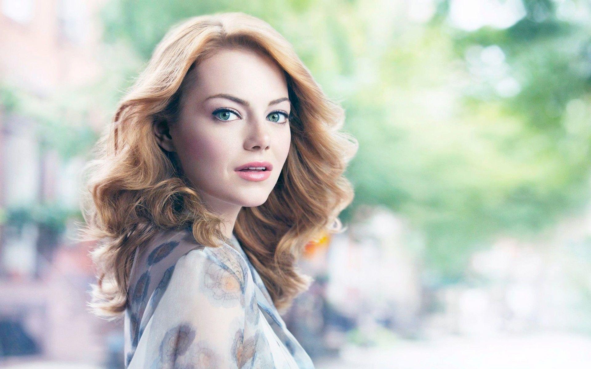 Emma Stone Wallpapers