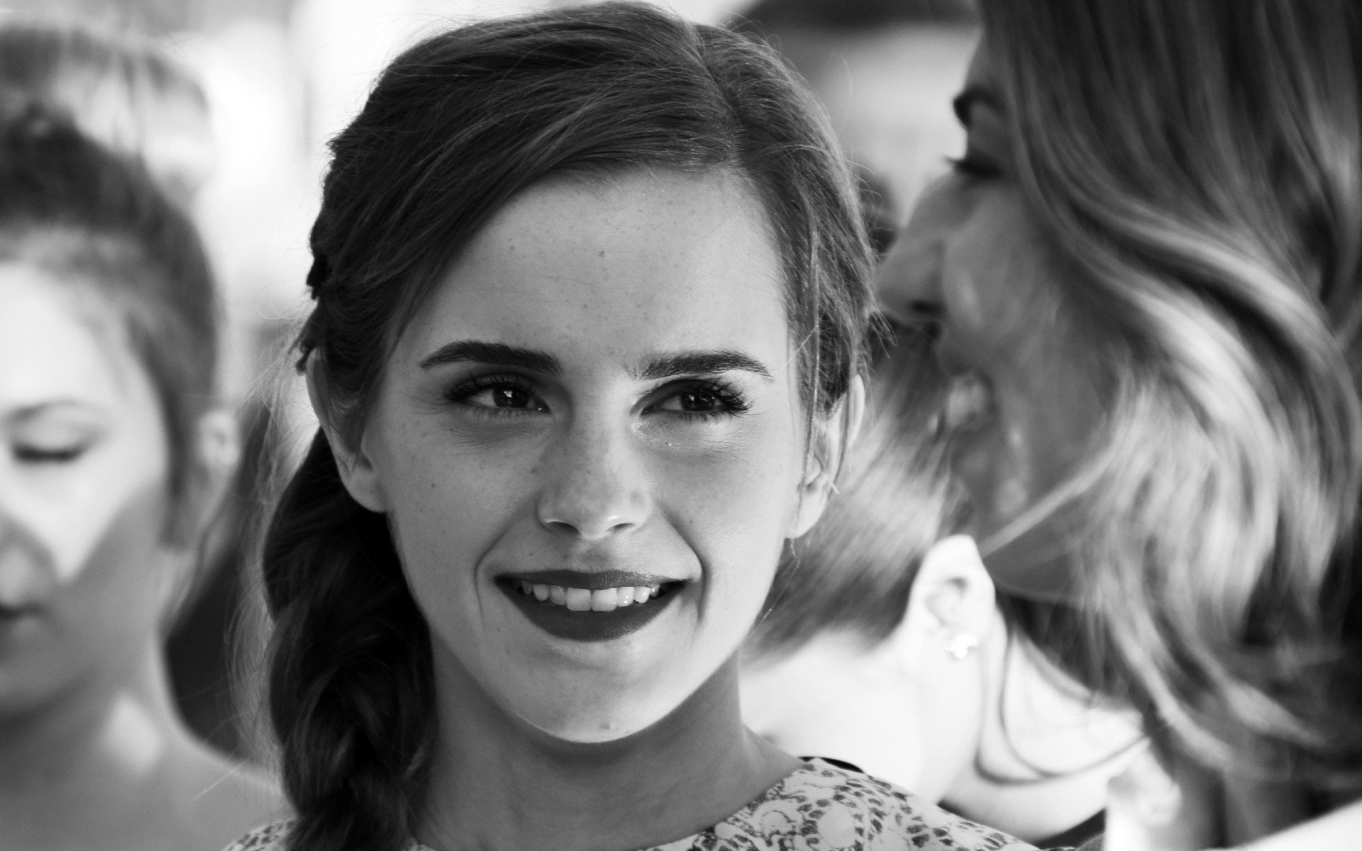 Emma Watson Monochrome 2017 Wallpapers