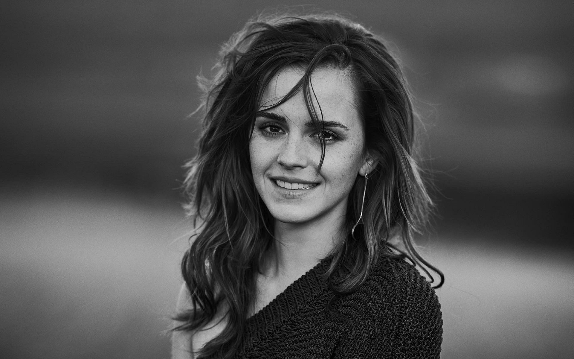 Emma Watson Monochrome 2017 Wallpapers