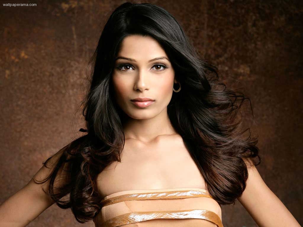 Freida Pinto 2020 Wallpapers