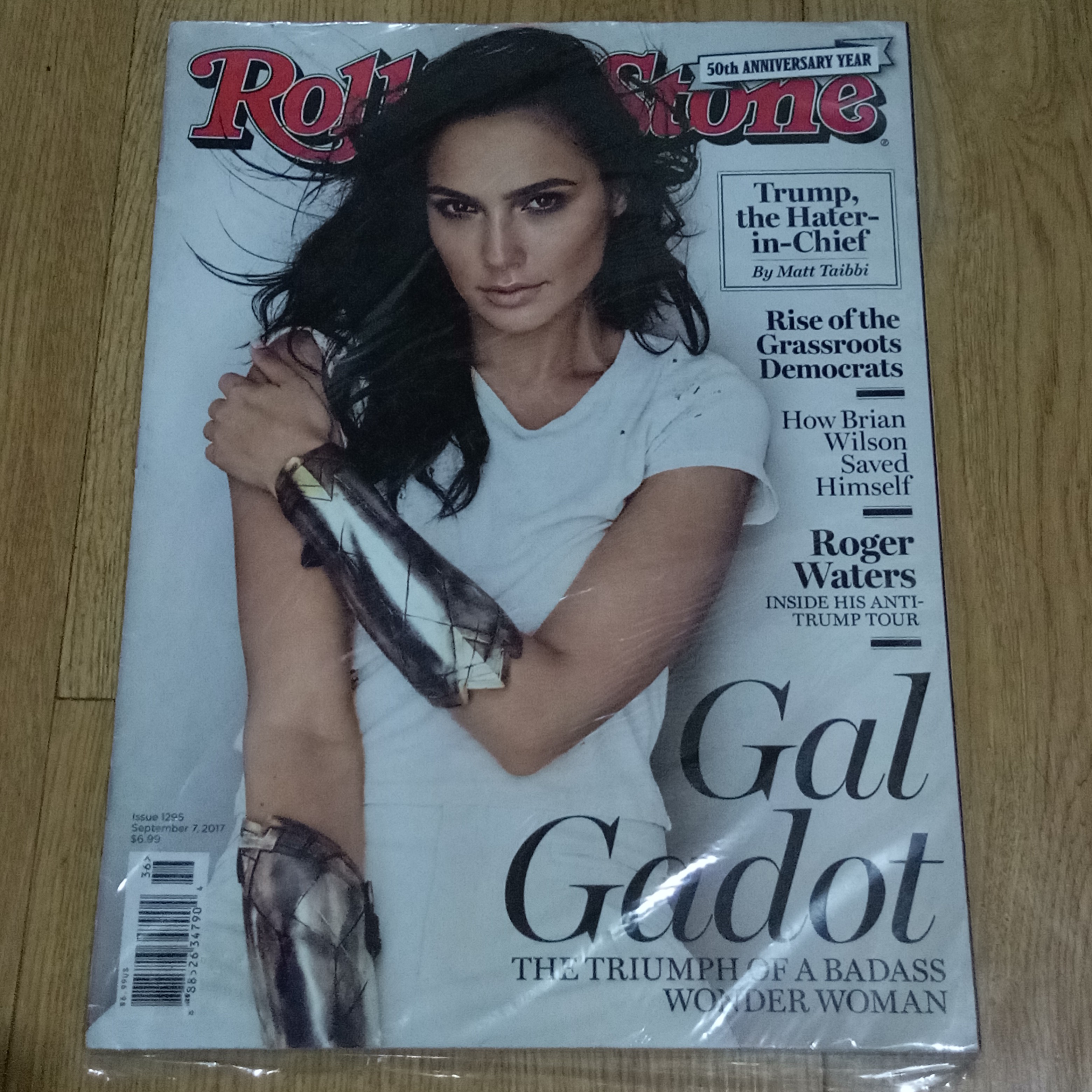 Gal Gadot Rolling Stone Magazine Wallpapers