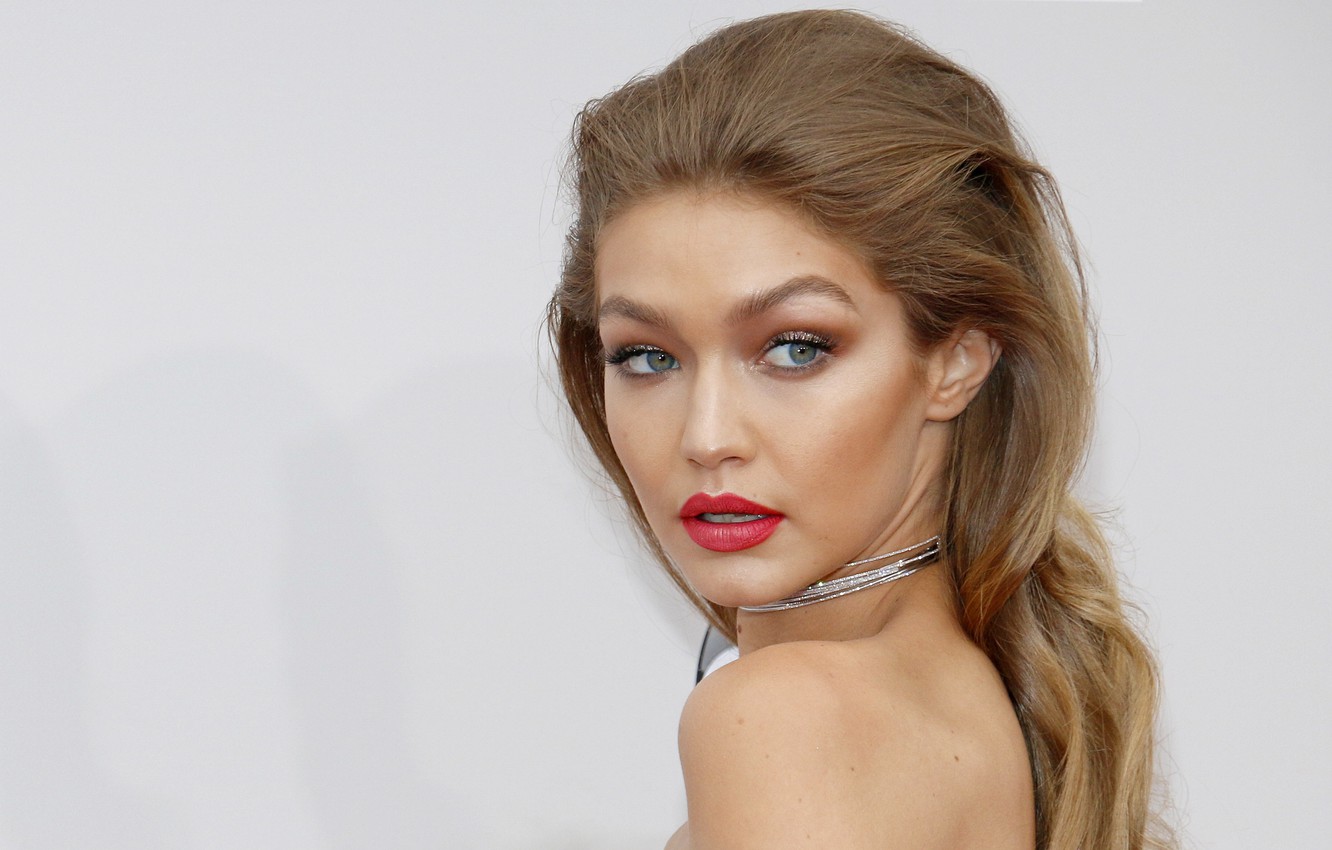 Gigi Hadid Brunette Depth Of Field Photoshoot Wallpapers