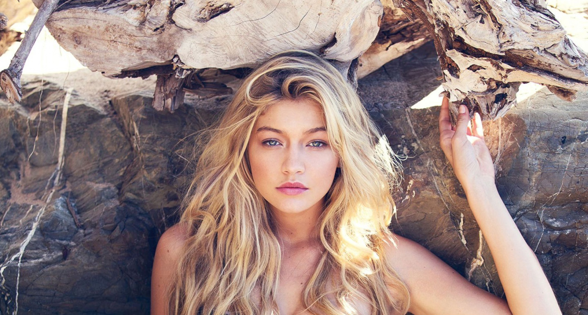 Gigi Hadid Messika Wallpapers