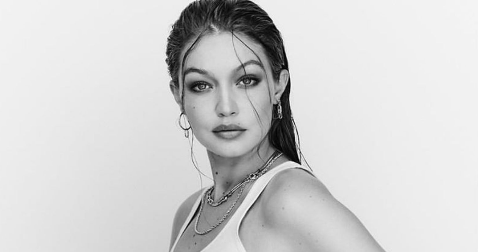 Gigi Hadid Monochrome 2020 Wallpapers