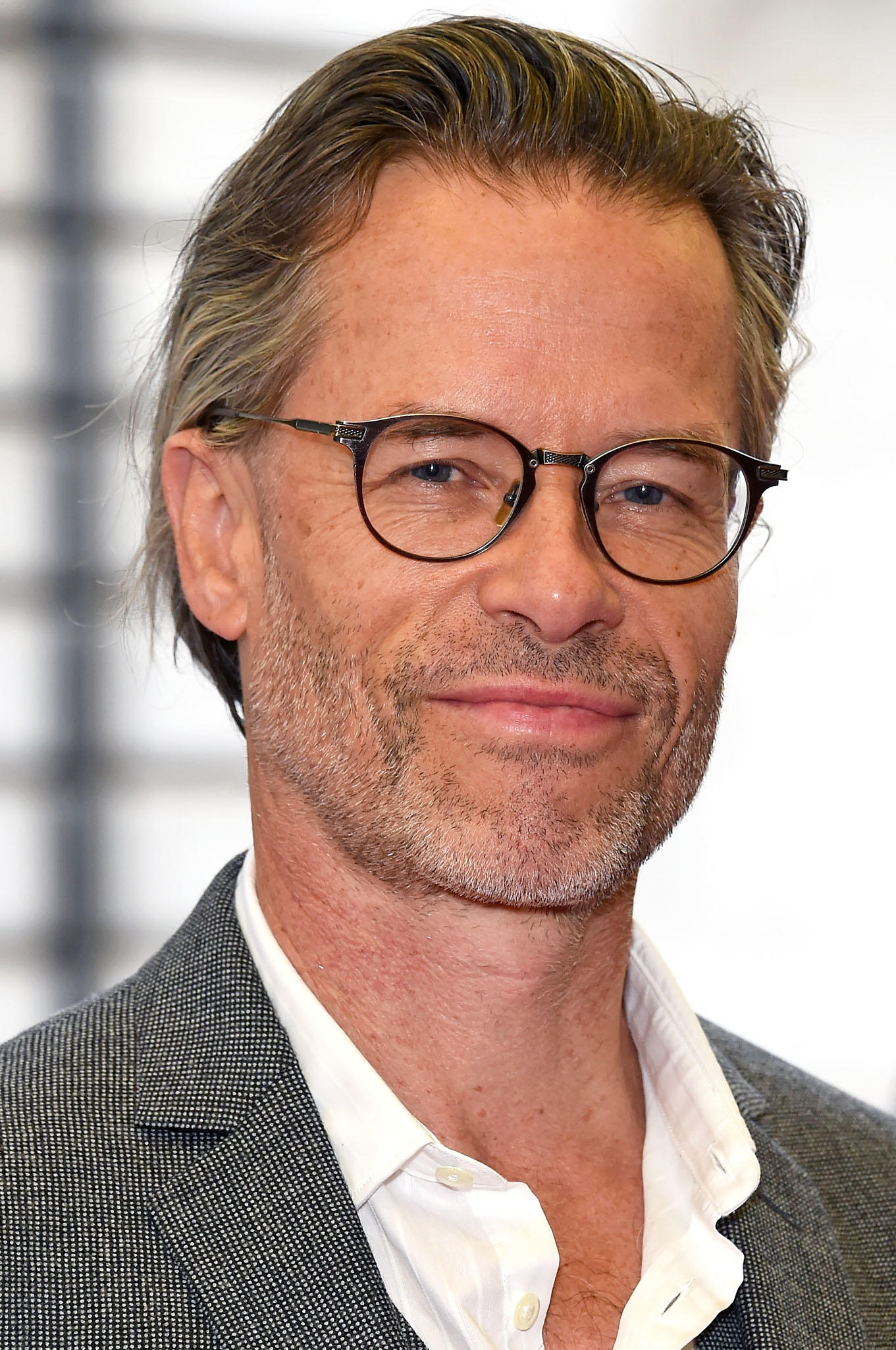 Guy Pearce Wallpapers