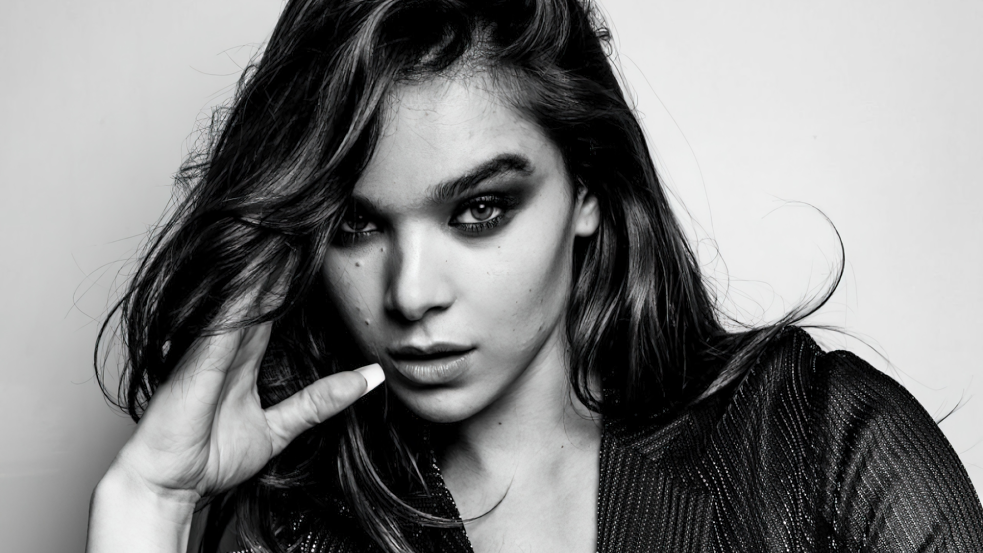 Hailee Steinfeld Cosmopolitan 2017 Wallpapers