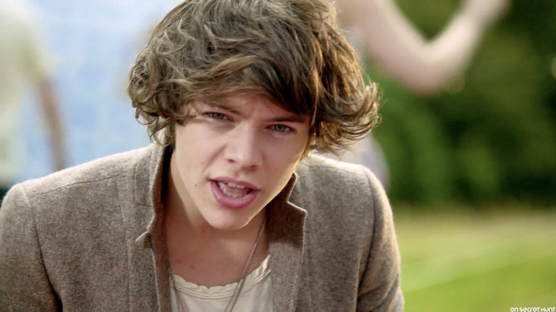 Harry Styles Cute Wallpapers