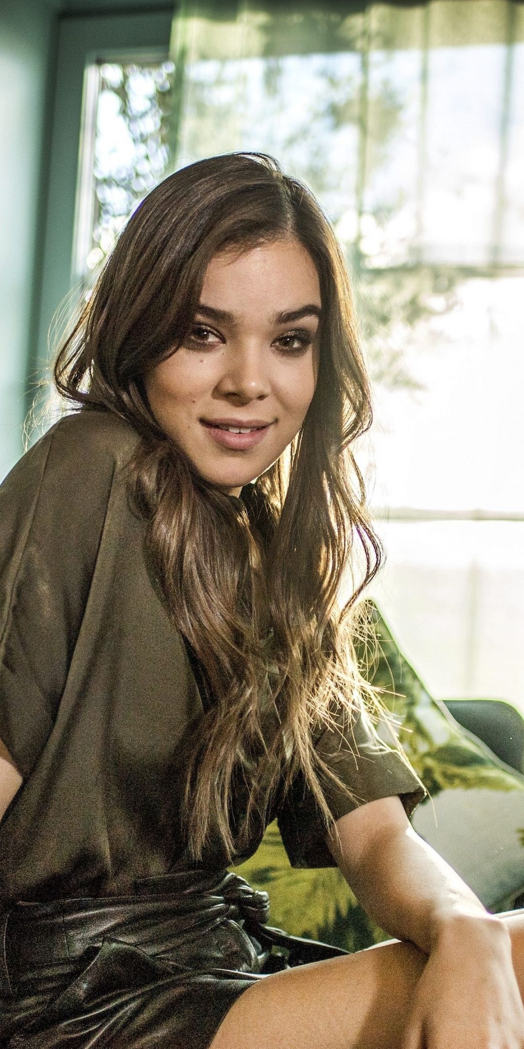 Hot Hailee Steinfeld Wallpapers