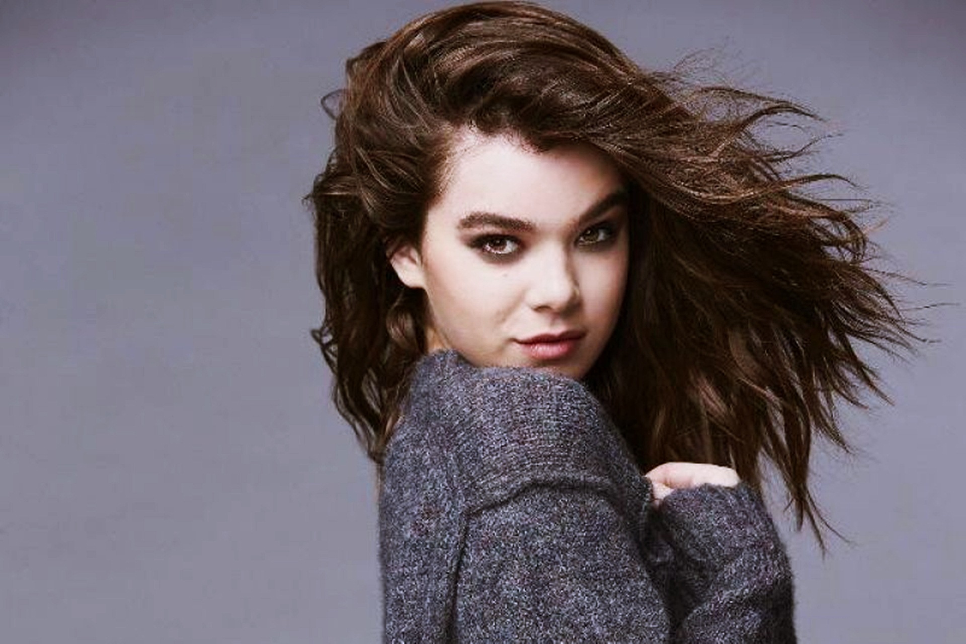 Hot Hailee Steinfeld Wallpapers