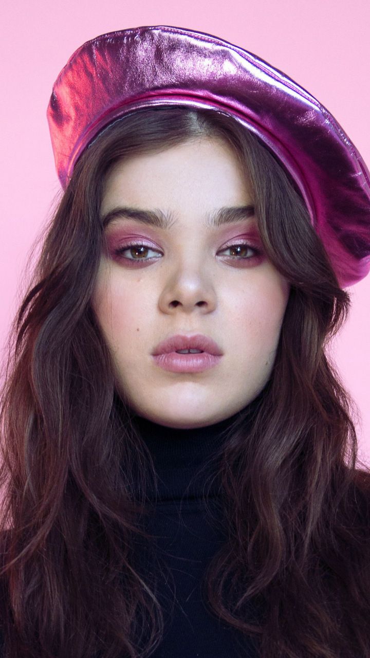 Hot Hailee Steinfeld Portrait 2017 Wallpapers