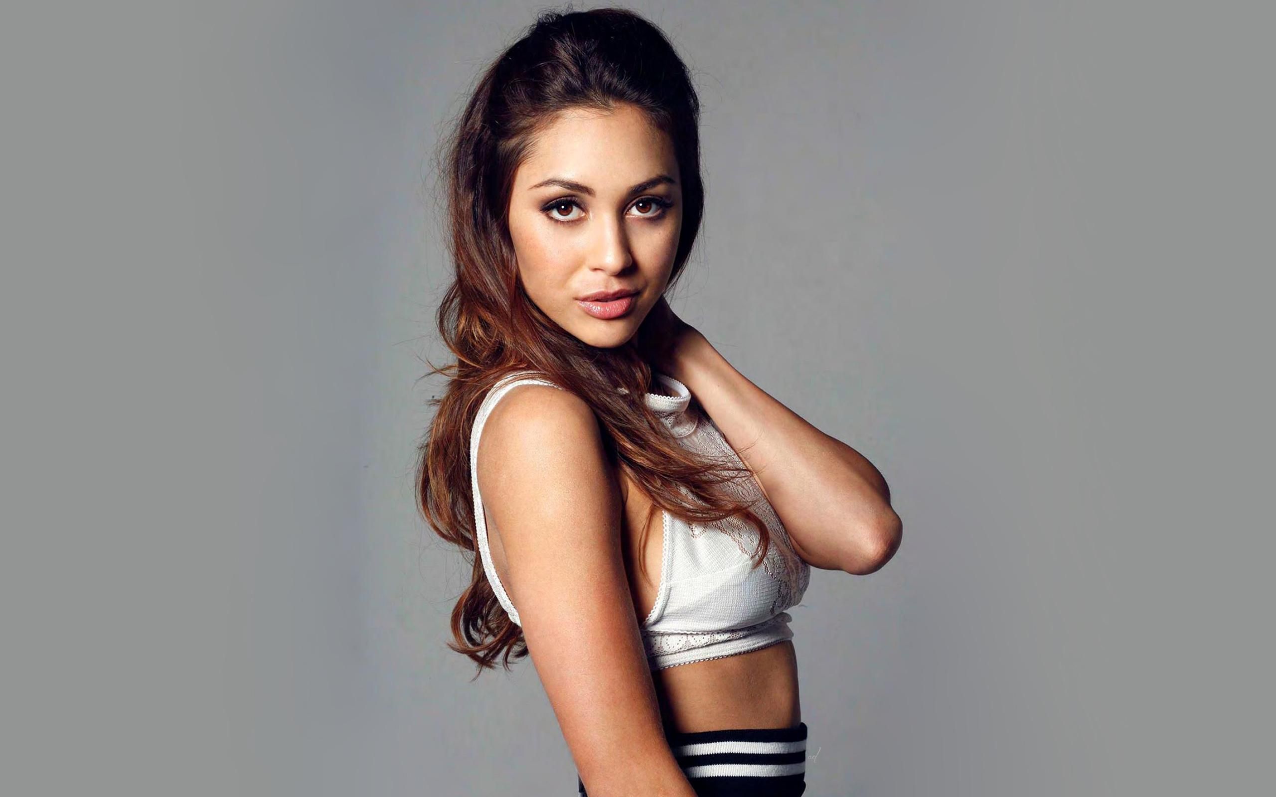 Hot Lindsey Morgan In Black Dress Wallpapers