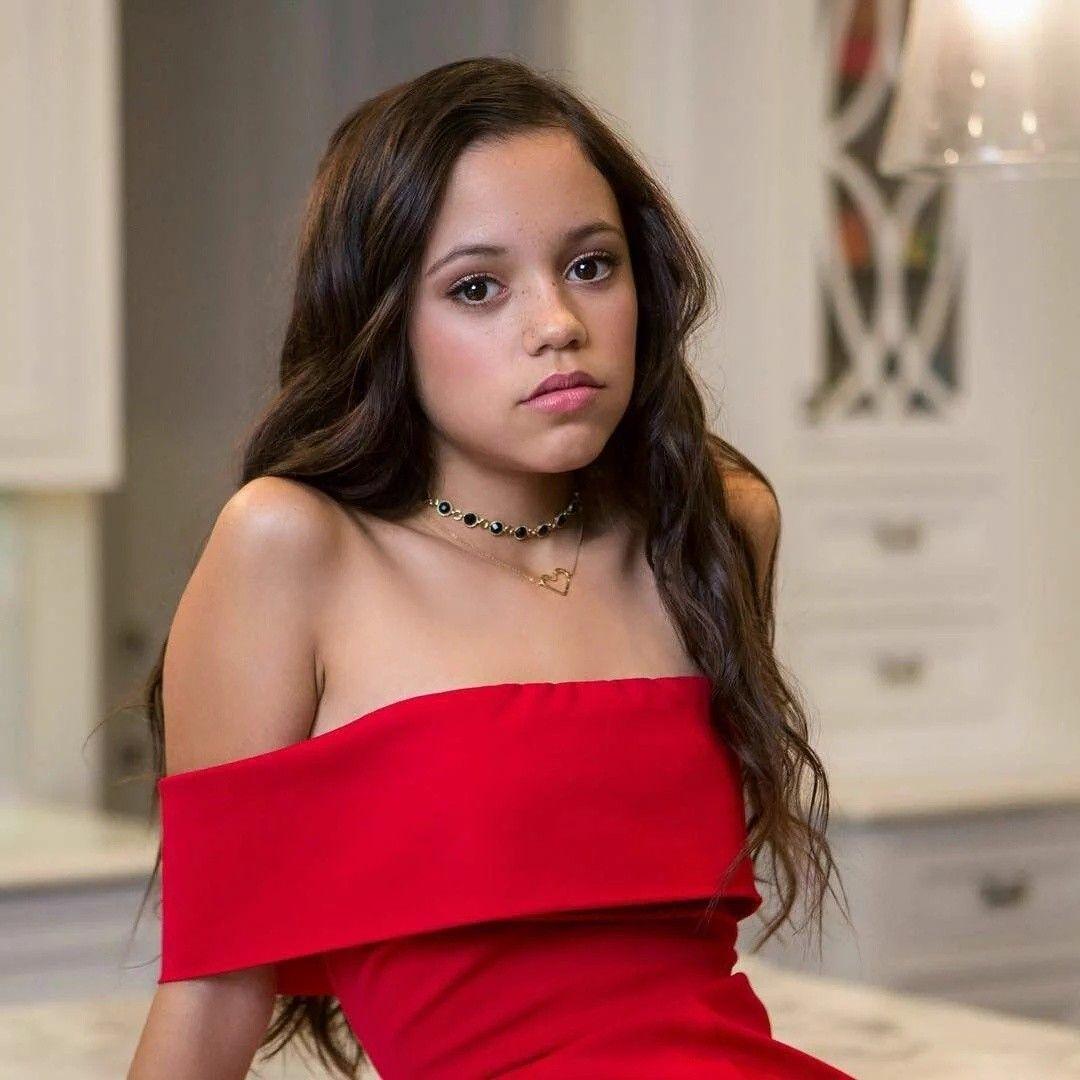 Jenna Ortega 2018 Wallpapers