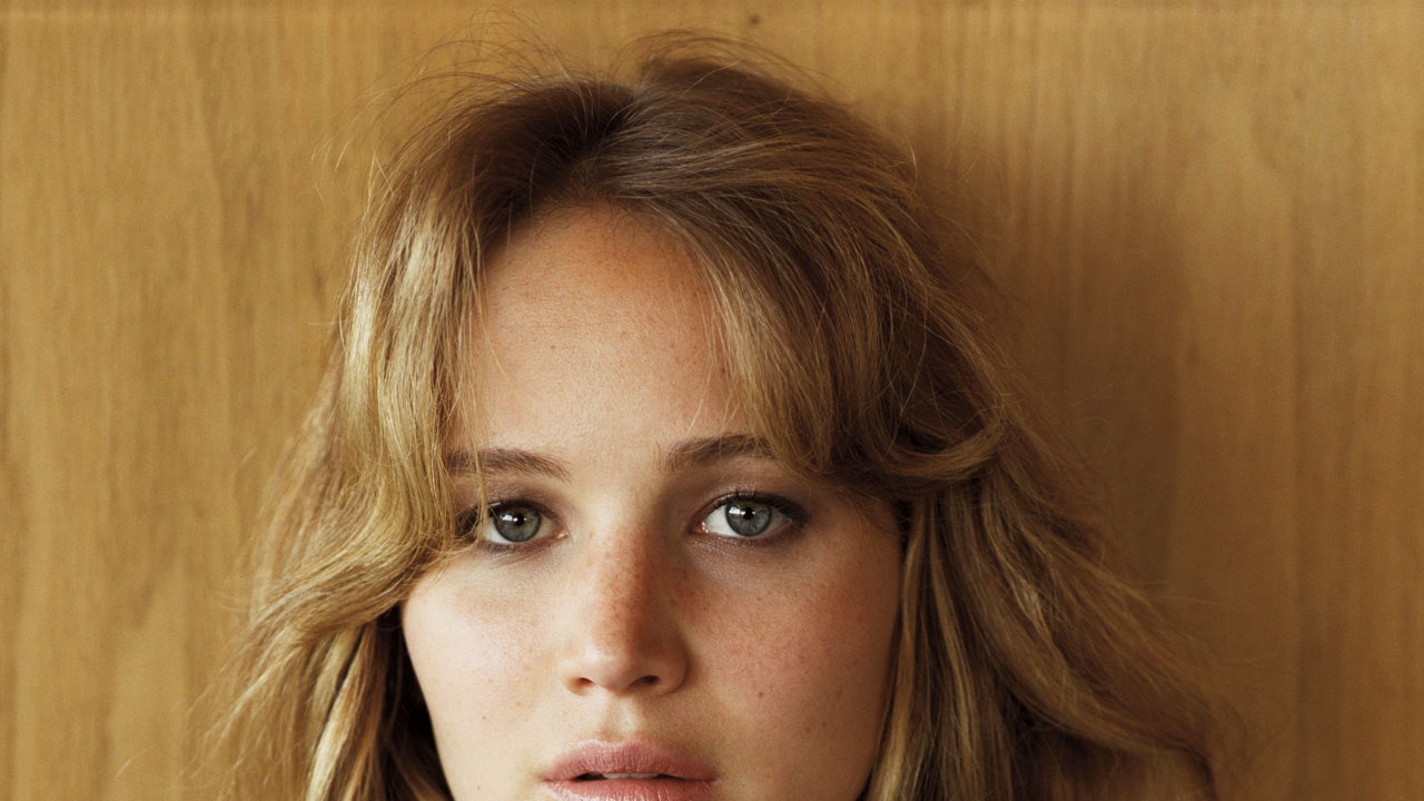 Jennifer Lawrence Vogue Photoshoot Wallpapers